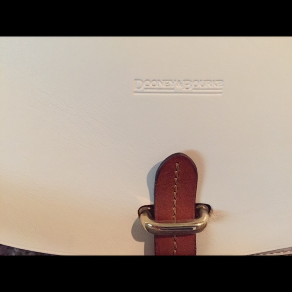 Dooney and Burke Cream and Tan purse - Picture 5 of 13